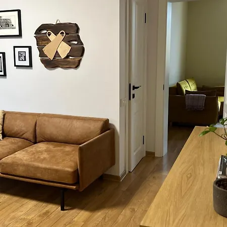 Cosy, Self Chech-in For Family In Oldtown